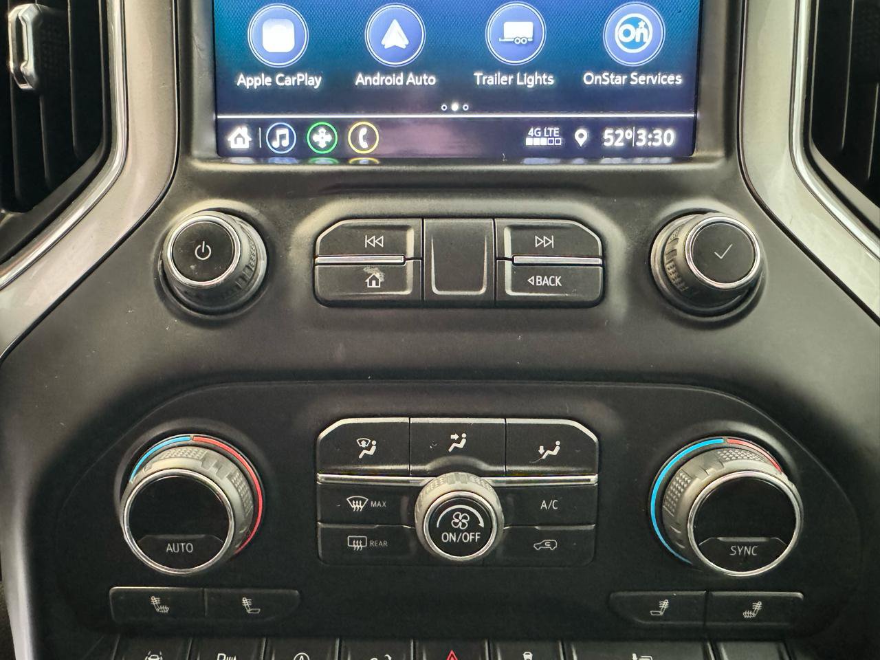Used 2020 Chevrolet Silverado 1500 LT w/ Convenience Package AWD/4WD image 18