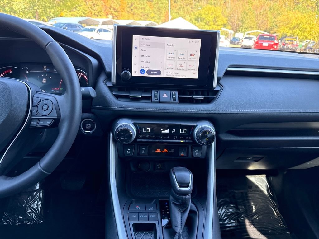 Used 2024 Toyota RAV4 XLE Premium image 19