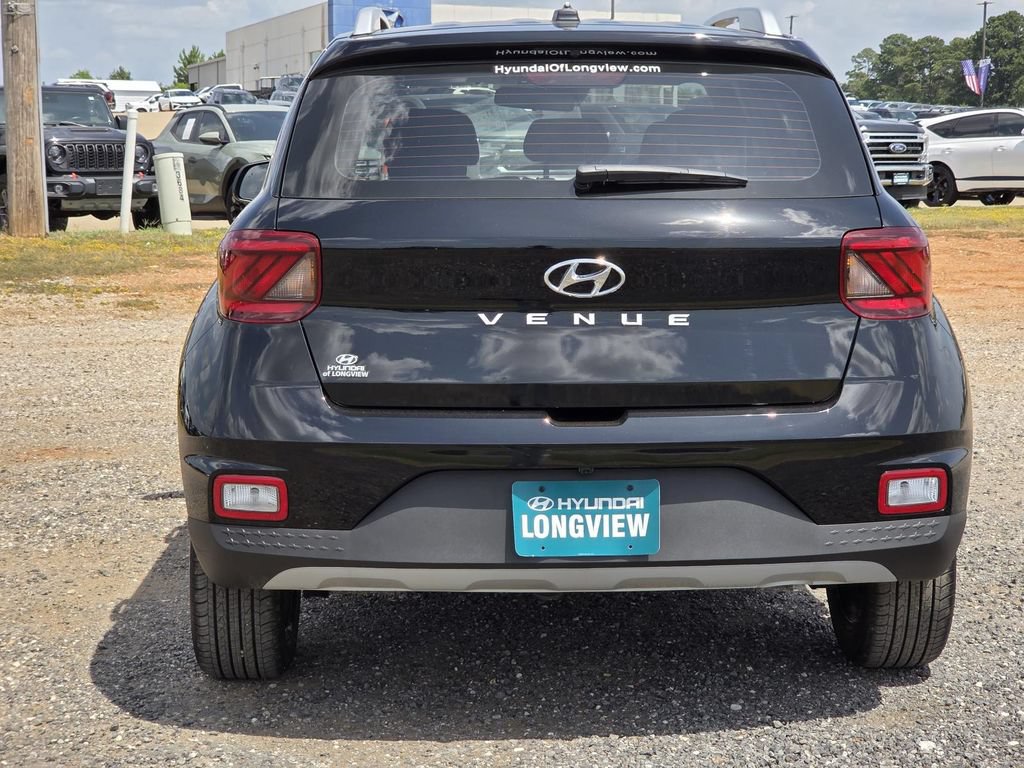 New 2026 Hyundai Venue SEL FWD image 4