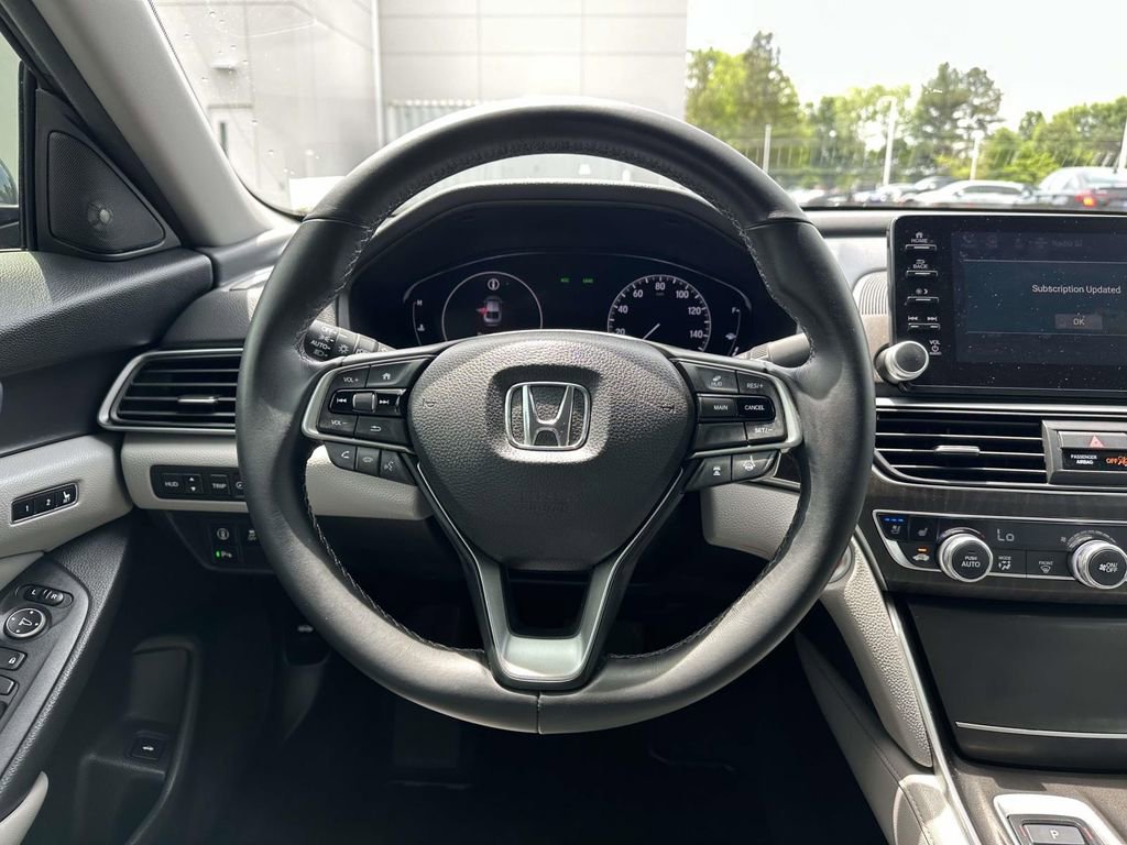 Used 2019 Honda Accord Touring image 12