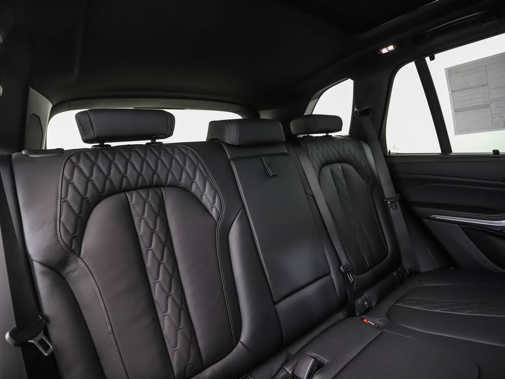 New 2026 BMW X5 M60i w/ Executive Package AWD/4WD image 28