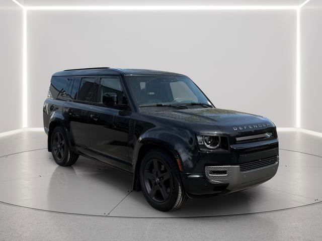 Certified 2023 Land Rover Defender 130 X-Dynamic SE image 7