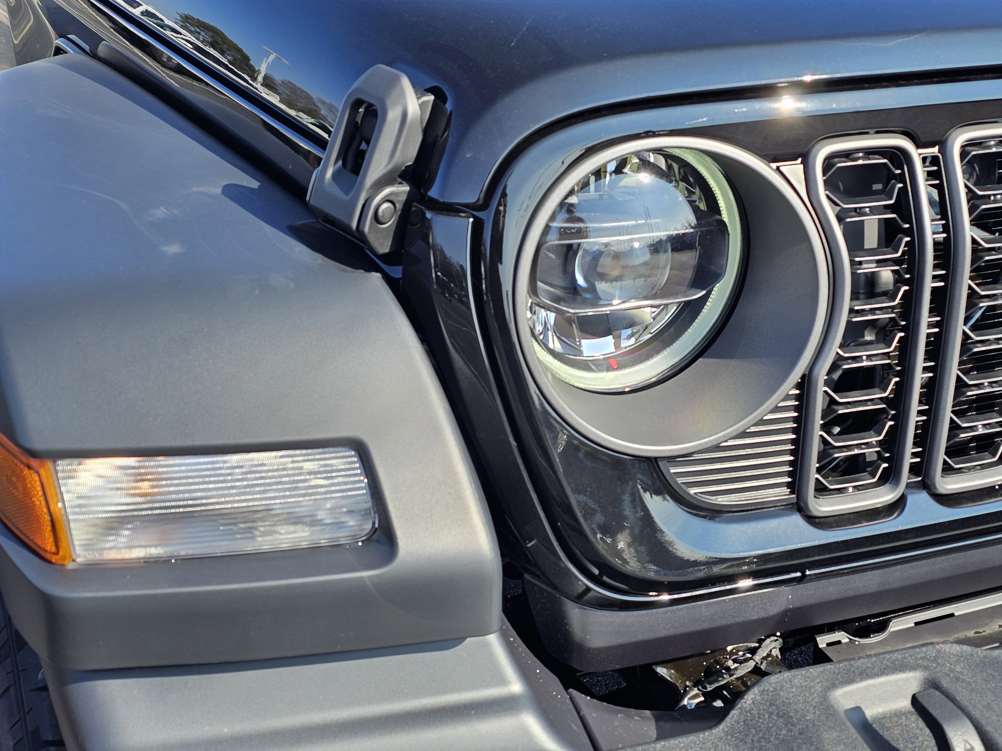 New 2026 Jeep Wrangler Unlimited Sport AWD/4WD image 3