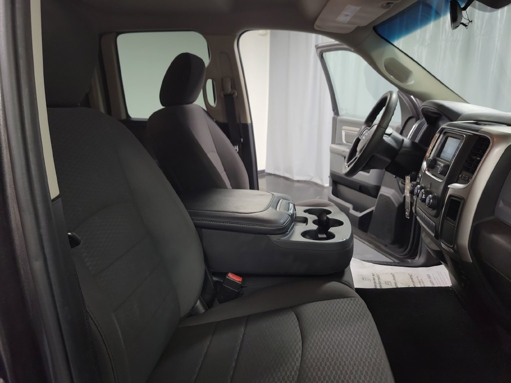 Used 2019 RAM 1500 Warlock AWD/4WD image 33