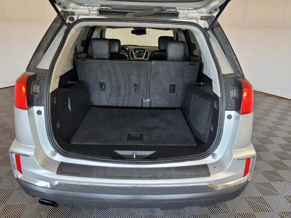 Used 2017 GMC Terrain SLT FWD image 29