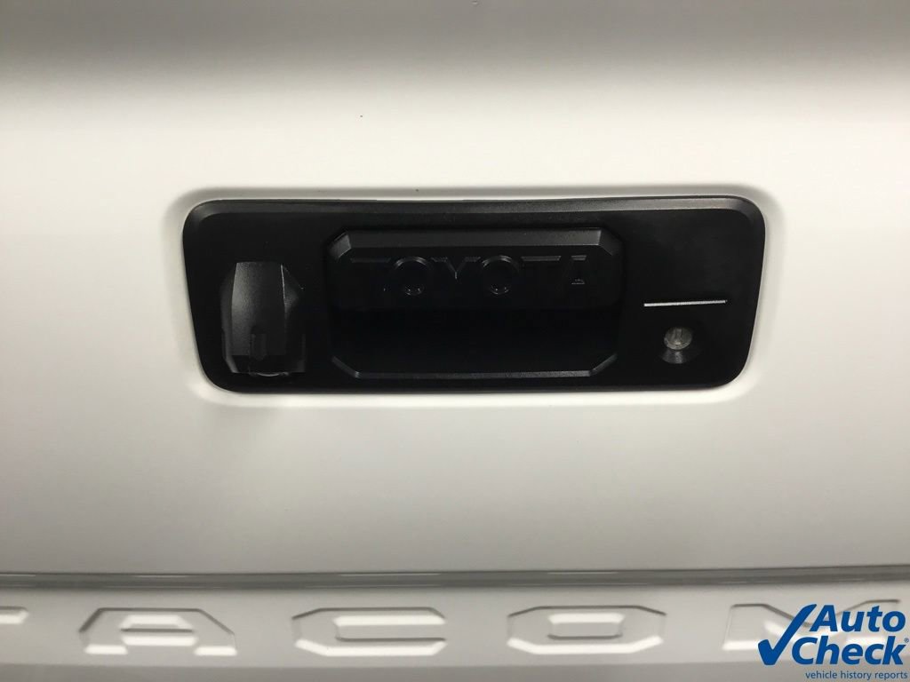 Used 2021 Toyota Tacoma SR5 image 18