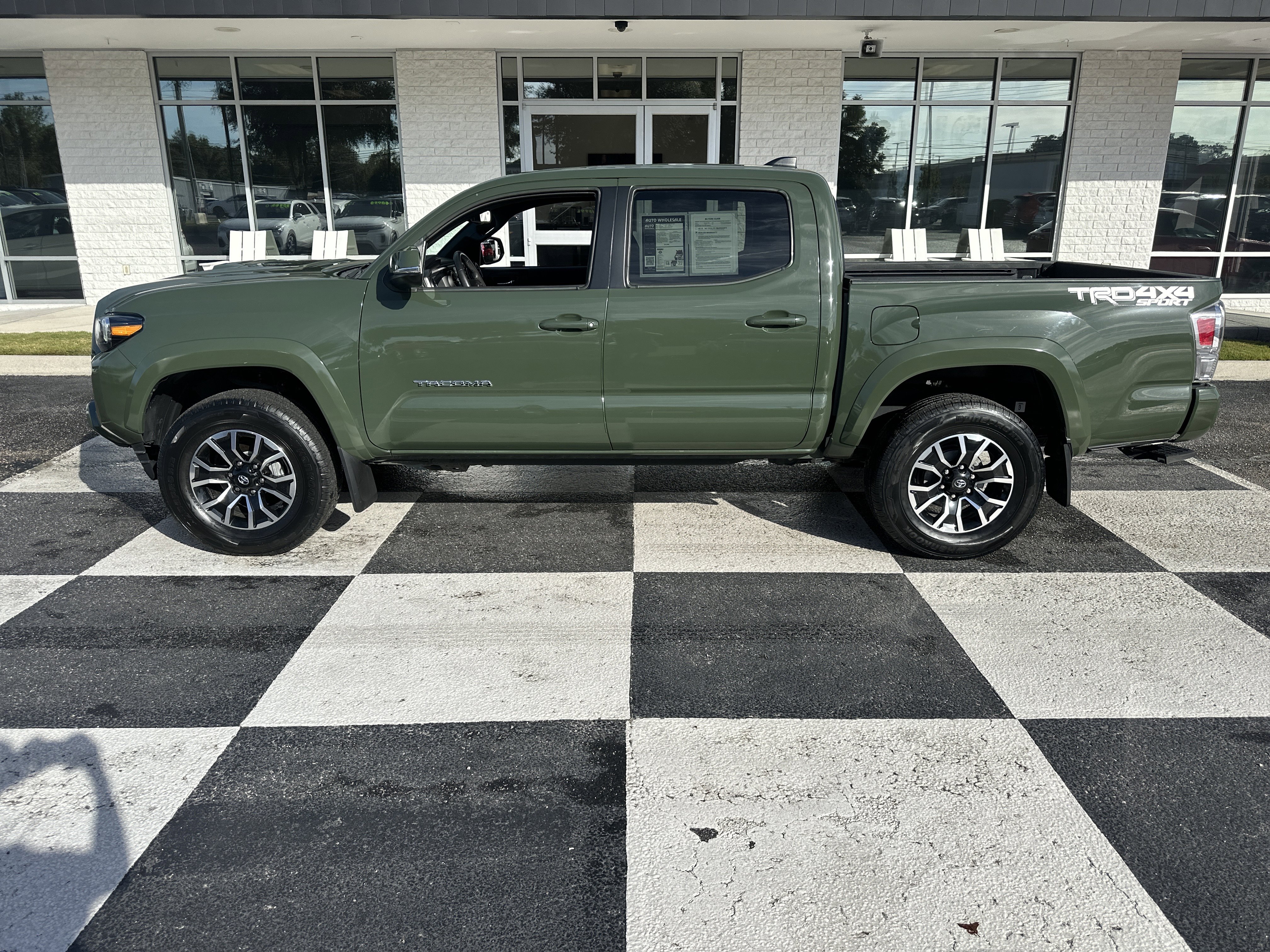 Used 2021 Toyota Tacoma TRD Sport w/ Technology Package
