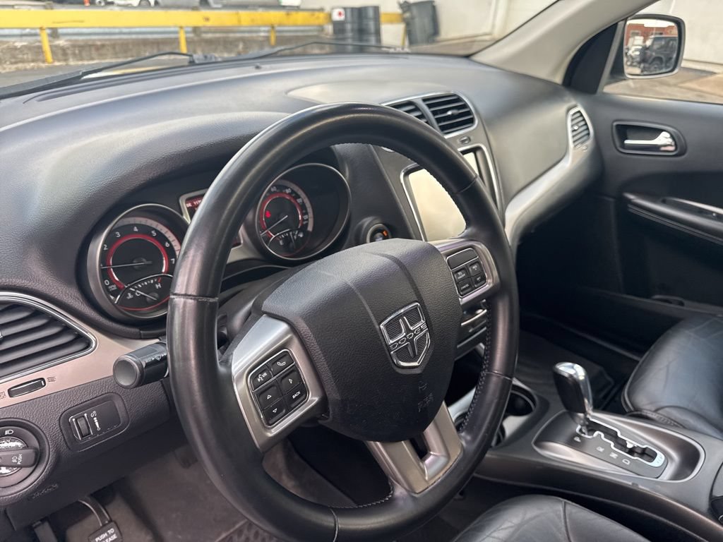 Used 2018 Dodge Journey Crossroad w/ Nav & Sun Group FWD image 16