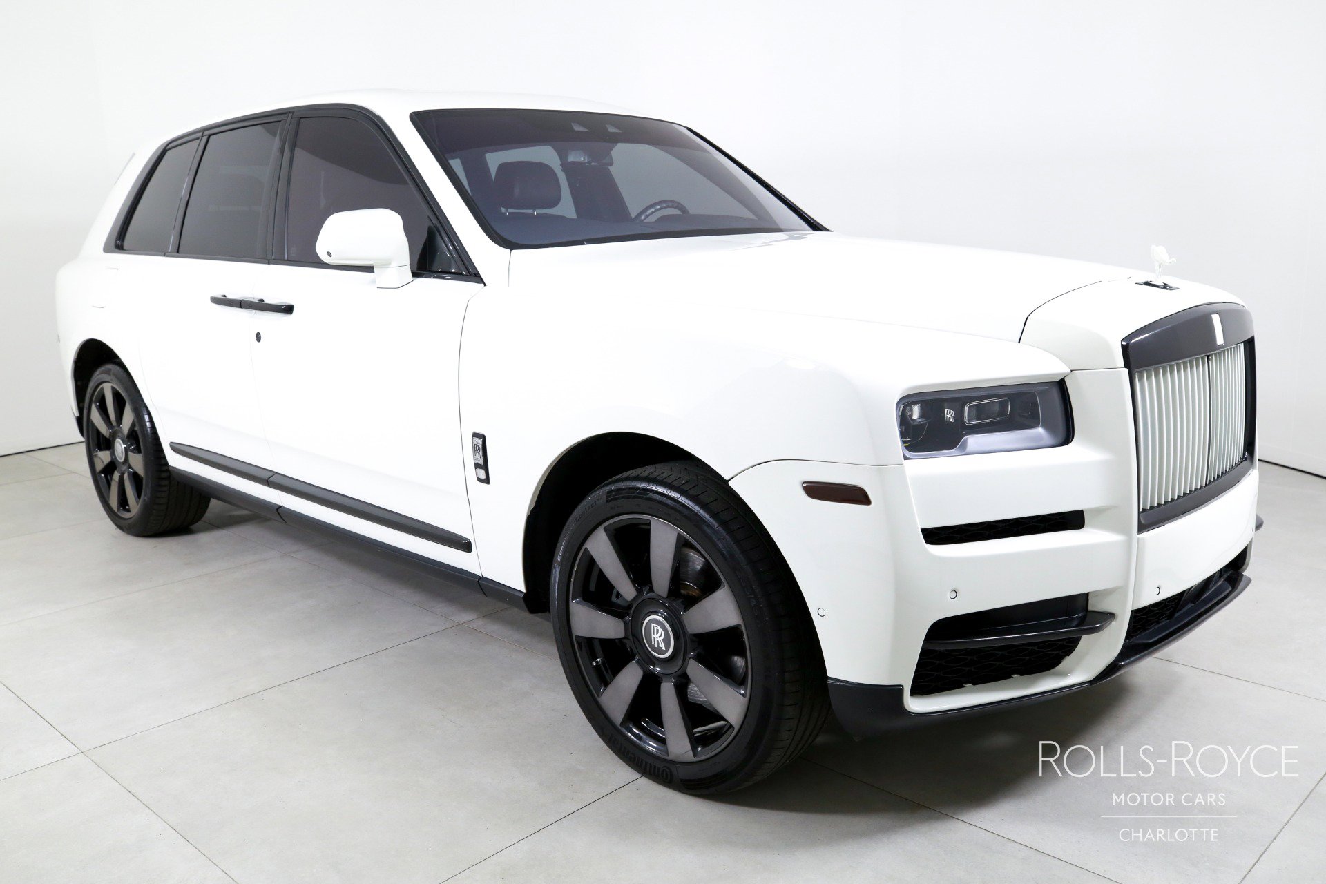 Used 2019 Rolls-Royce Cullinan image 6