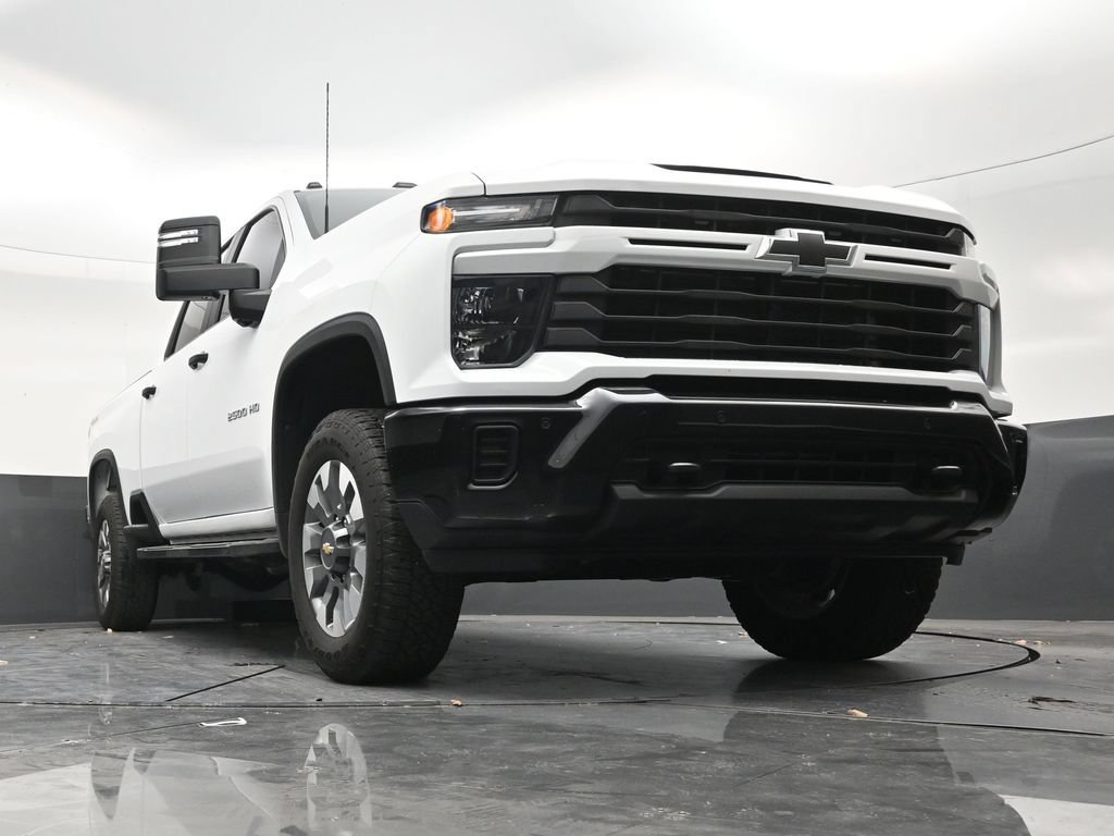Used 2025 Chevrolet Silverado 2500 Custom w/ Custom Value Package AWD/4WD image 25