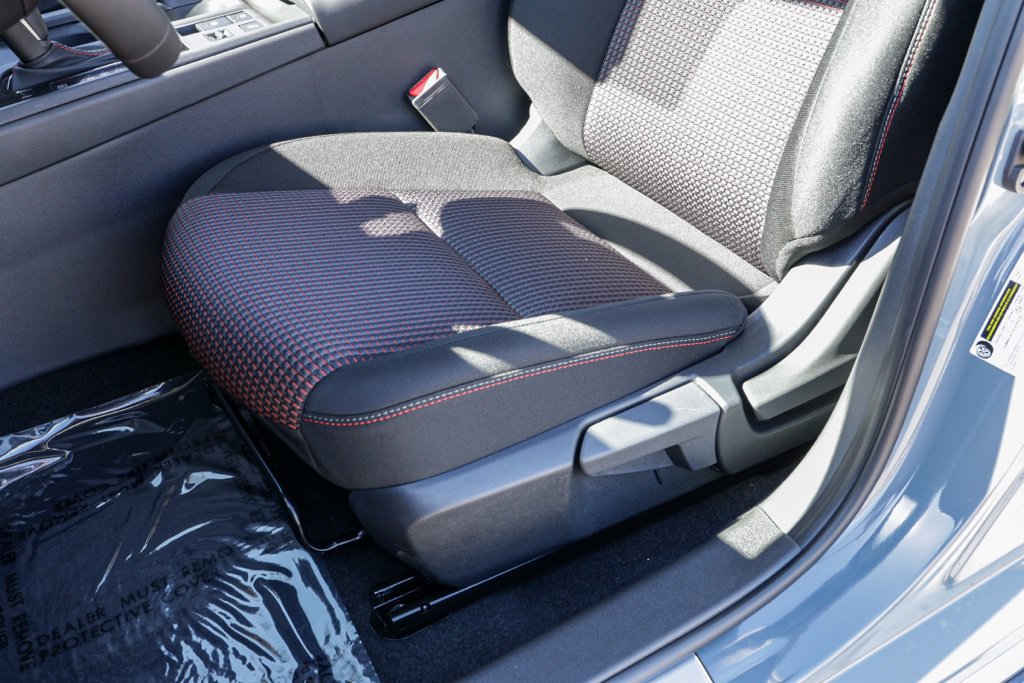 New 2027 Nissan Sentra SR FWD image 18