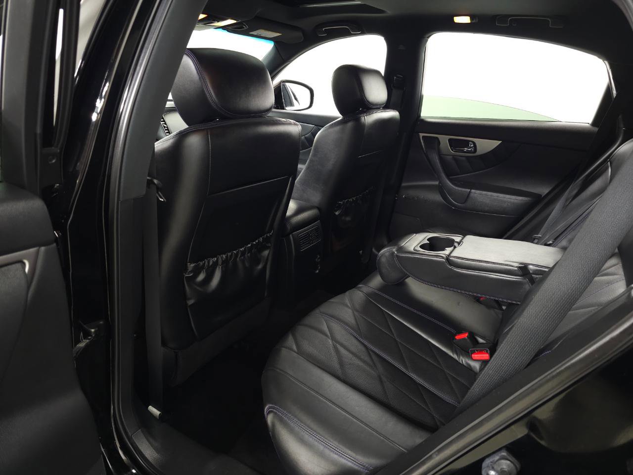 Used 2016 INFINITI QX70 AWD w/ Premium Package image 14