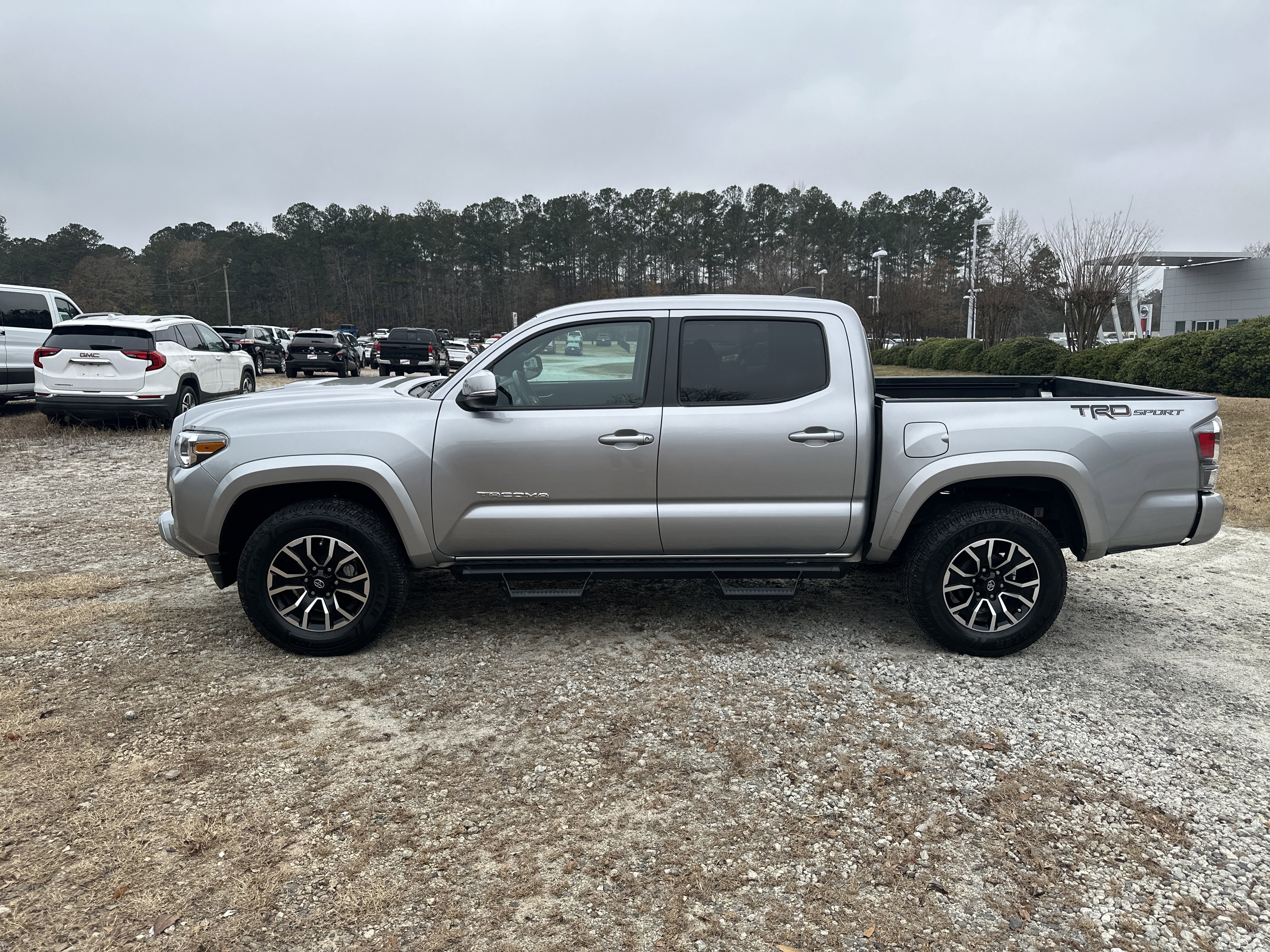 Used 2020 Toyota Tacoma TRD Sport image 8