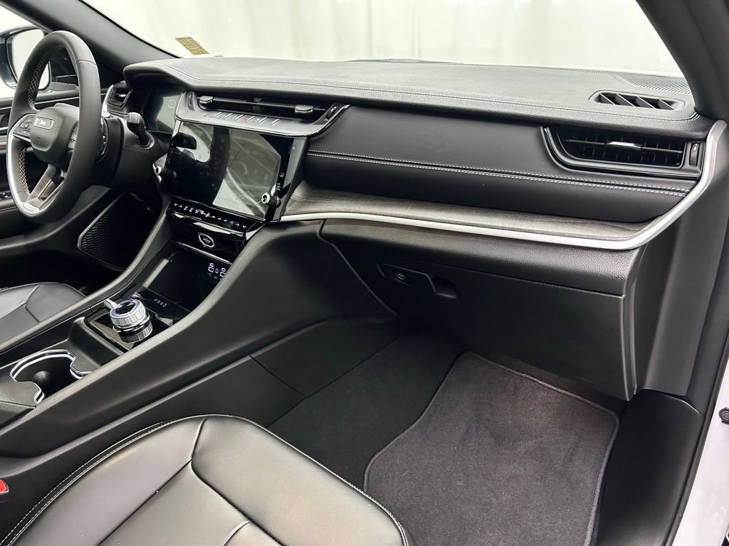 New 2026 Jeep Grand Cherokee Limited w/ Limited Altitude Package image 18