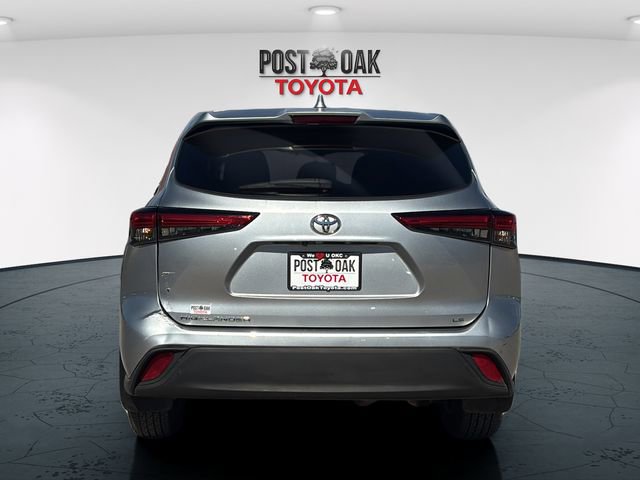 Used 2020 Toyota Highlander LE image 6