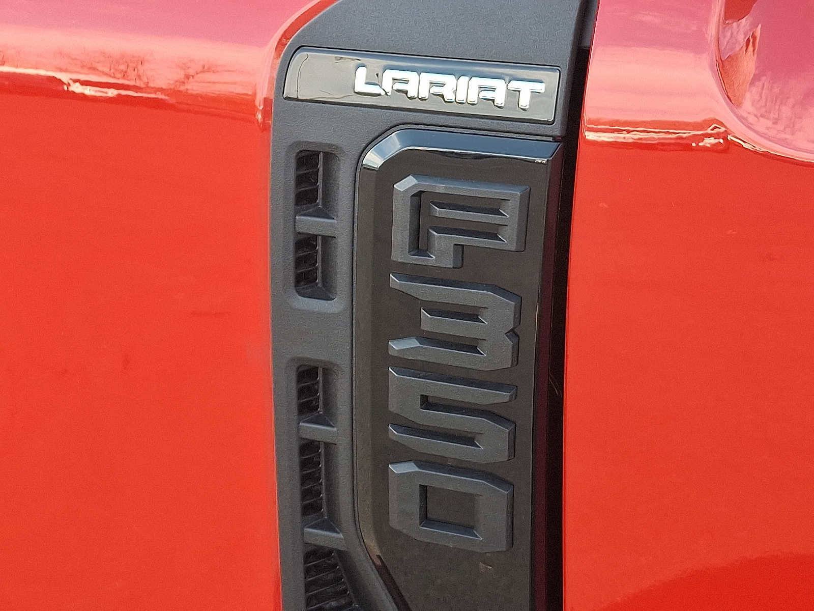 New 2026 Ford F350 Lariat w/ Black Appearance Package image 24