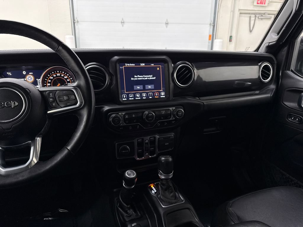 Used 2020 Jeep Wrangler Unlimited Sahara AWD/4WD image 18