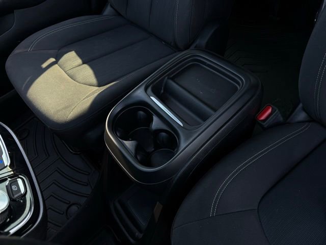 Used 2020 Chrysler Pacifica Touring w/ Advanced Safetytec Group image 24