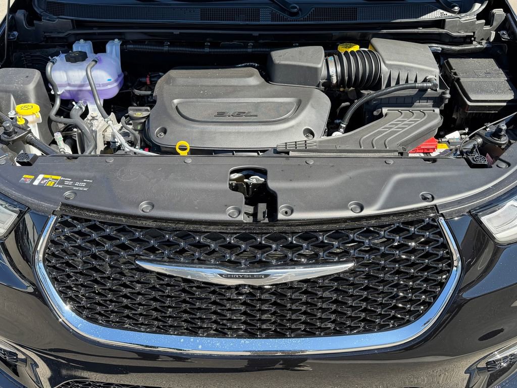 New 2026 Chrysler Pacifica Limited AWD/4WD image 22