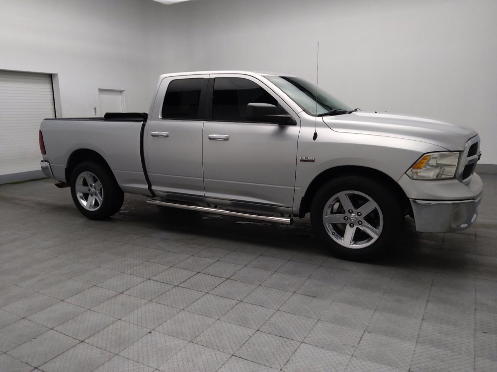 Used 2017 RAM 1500 Classic SLT image 11
