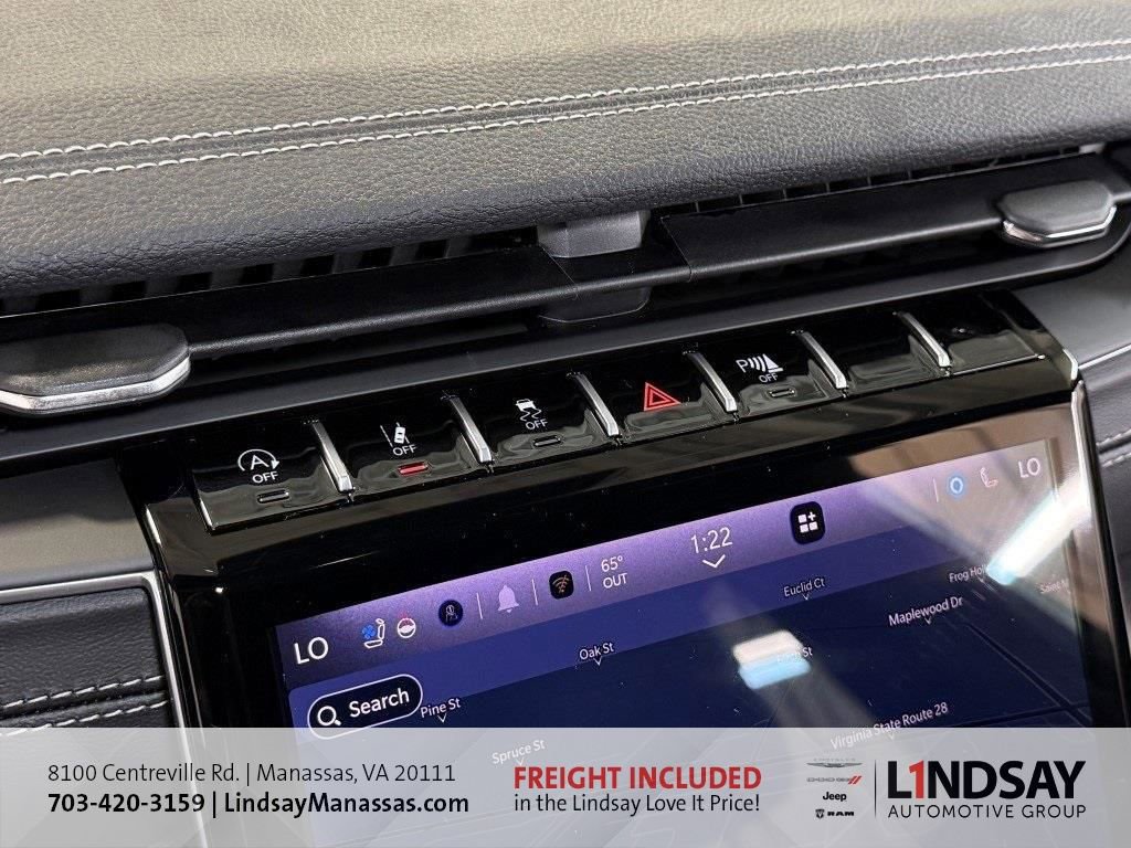 New 2025 Jeep Grand Cherokee L Limited w/ Luxury Tech Group II image 28