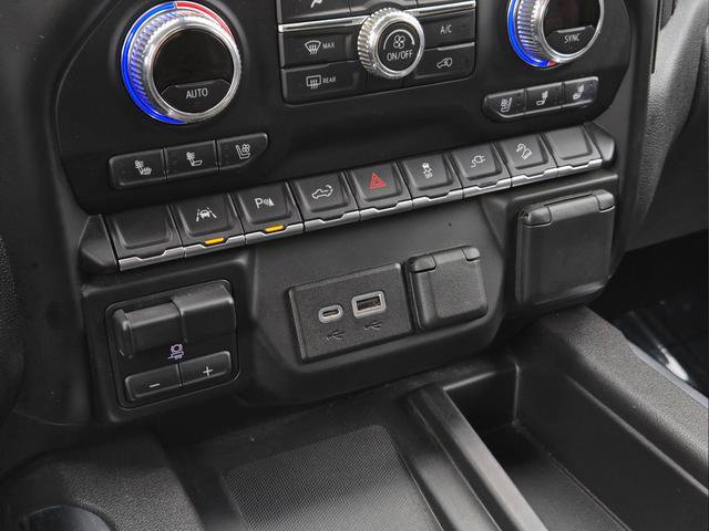 Used 2022 GMC Sierra 1500 AT4 w/ AT4 Premium Package AWD/4WD image 21