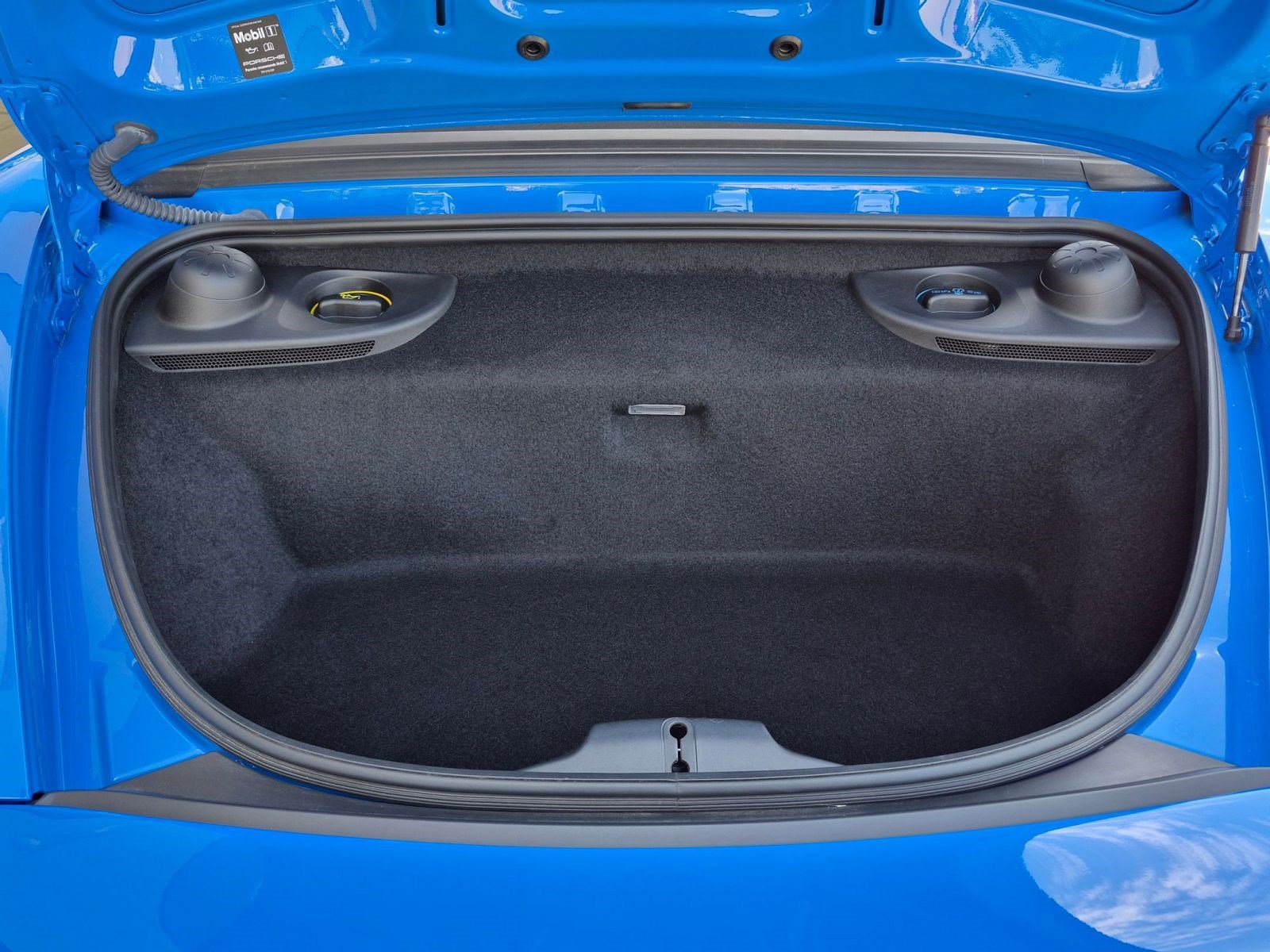 Certified 2025 Porsche 718 Boxster S RWD image 23