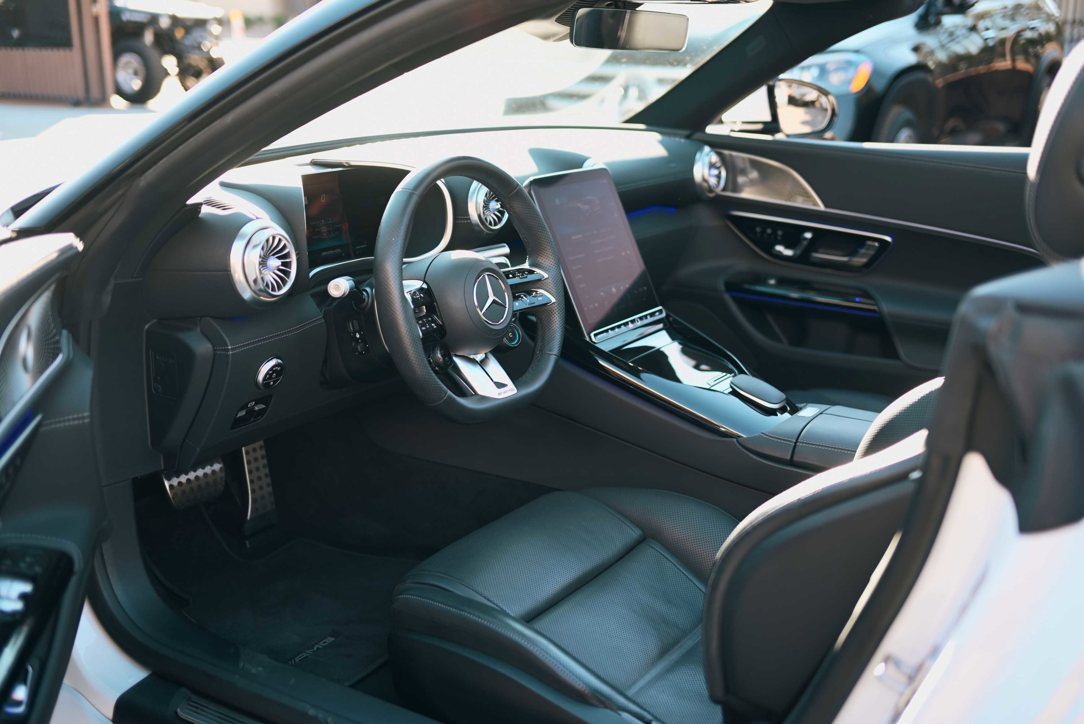 Used 2024 Mercedes-Benz SL 55 AMG 4MATIC image 12