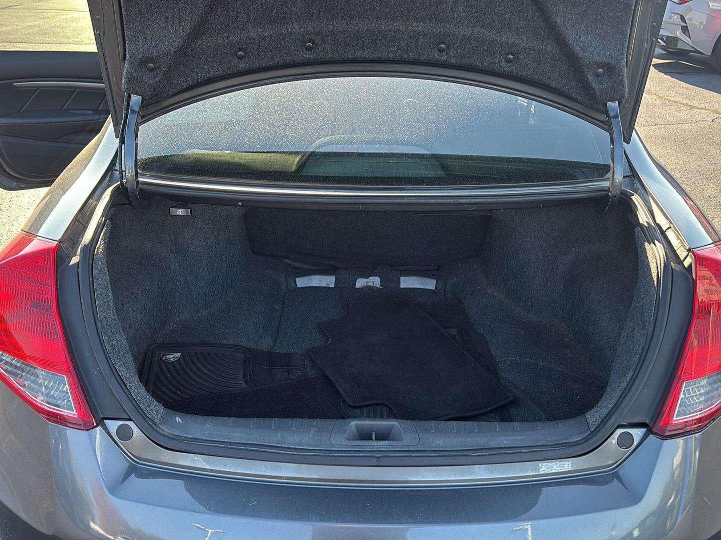 Used 2012 Honda Accord EX-L image 19