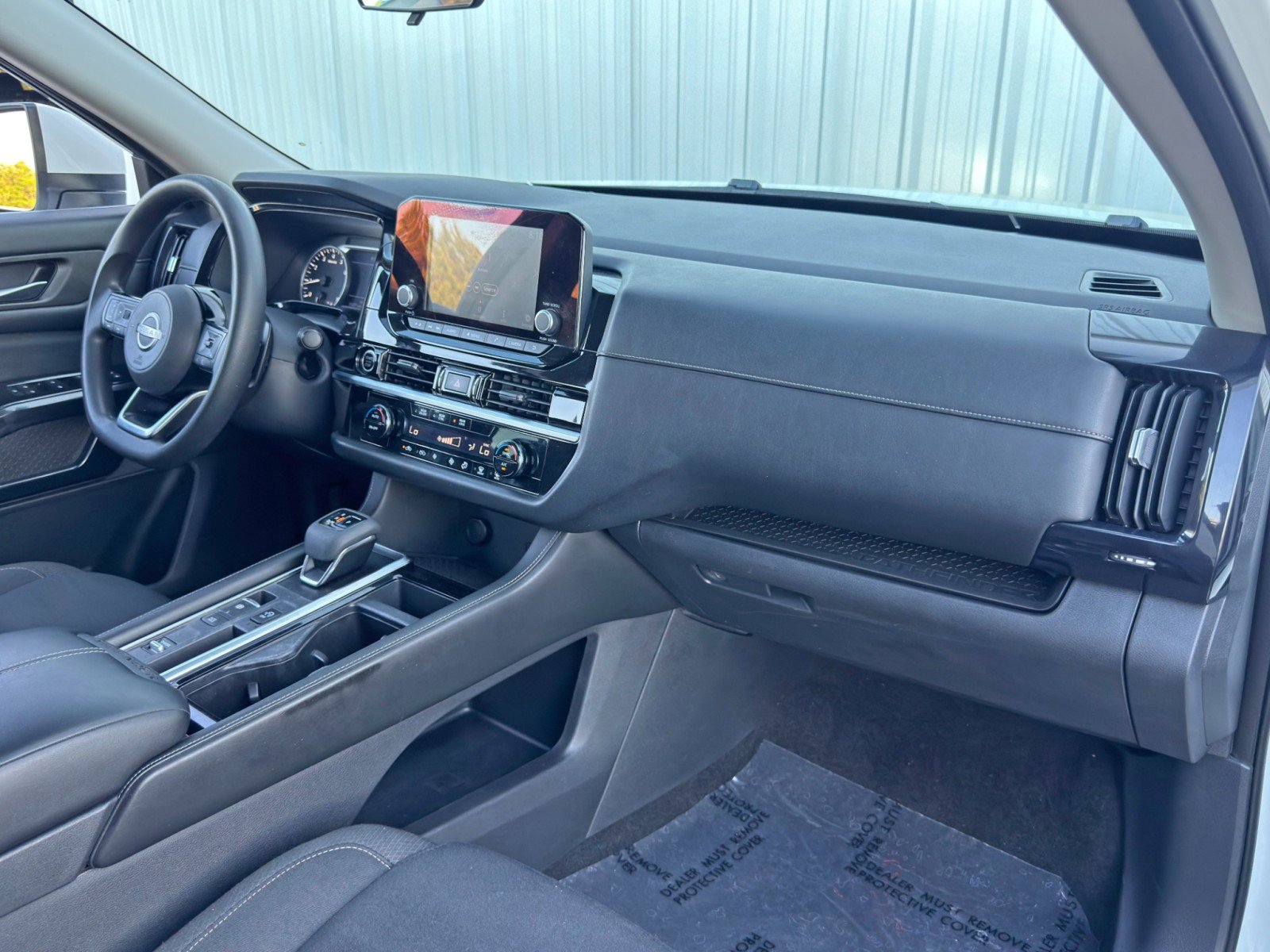 Used 2022 Nissan Pathfinder S image 13