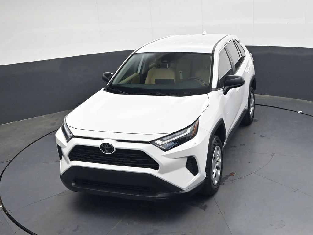 Used 2025 Toyota RAV4 LE FWD image 18