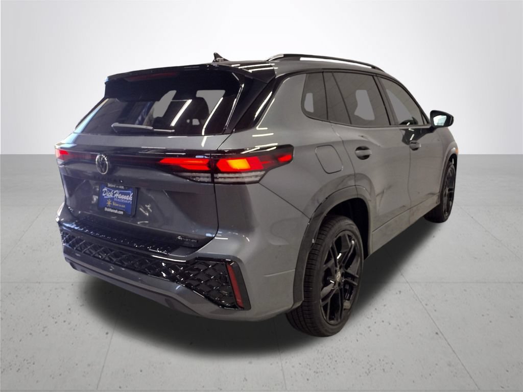 New 2026 Volkswagen Tiguan SE R-Line AWD/4WD image 14
