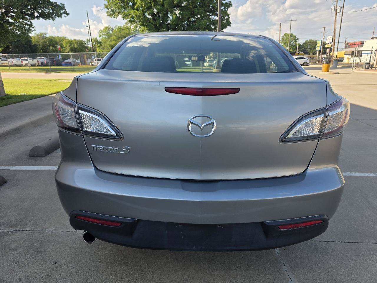 Used 2010 MAZDA MAZDA3 i Touring FWD image 35