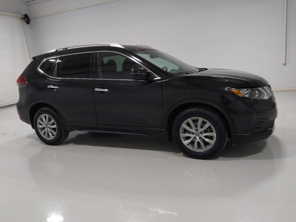 Used 2018 Nissan Rogue SV w/ Premium Package image 11