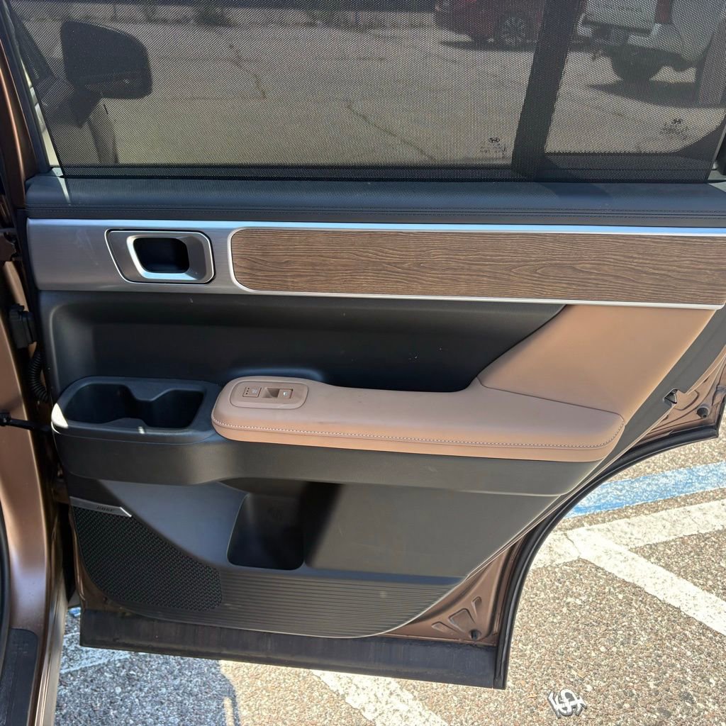 Used 2024 Hyundai Santa Fe Limited image 17