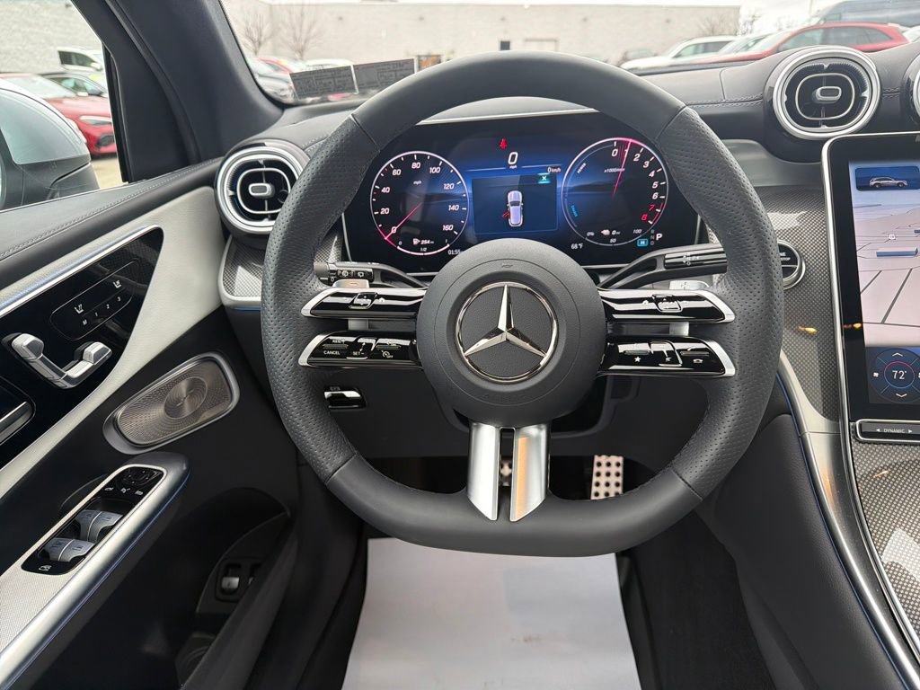 Used 2025 Mercedes-Benz GLC 350e 4MATIC image 14