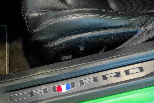 Used 2017 Chevrolet Camaro LT RWD image 40