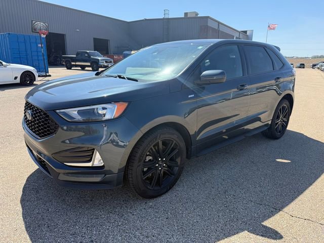 Used 2024 Ford Edge ST-Line AWD/4WD image 3