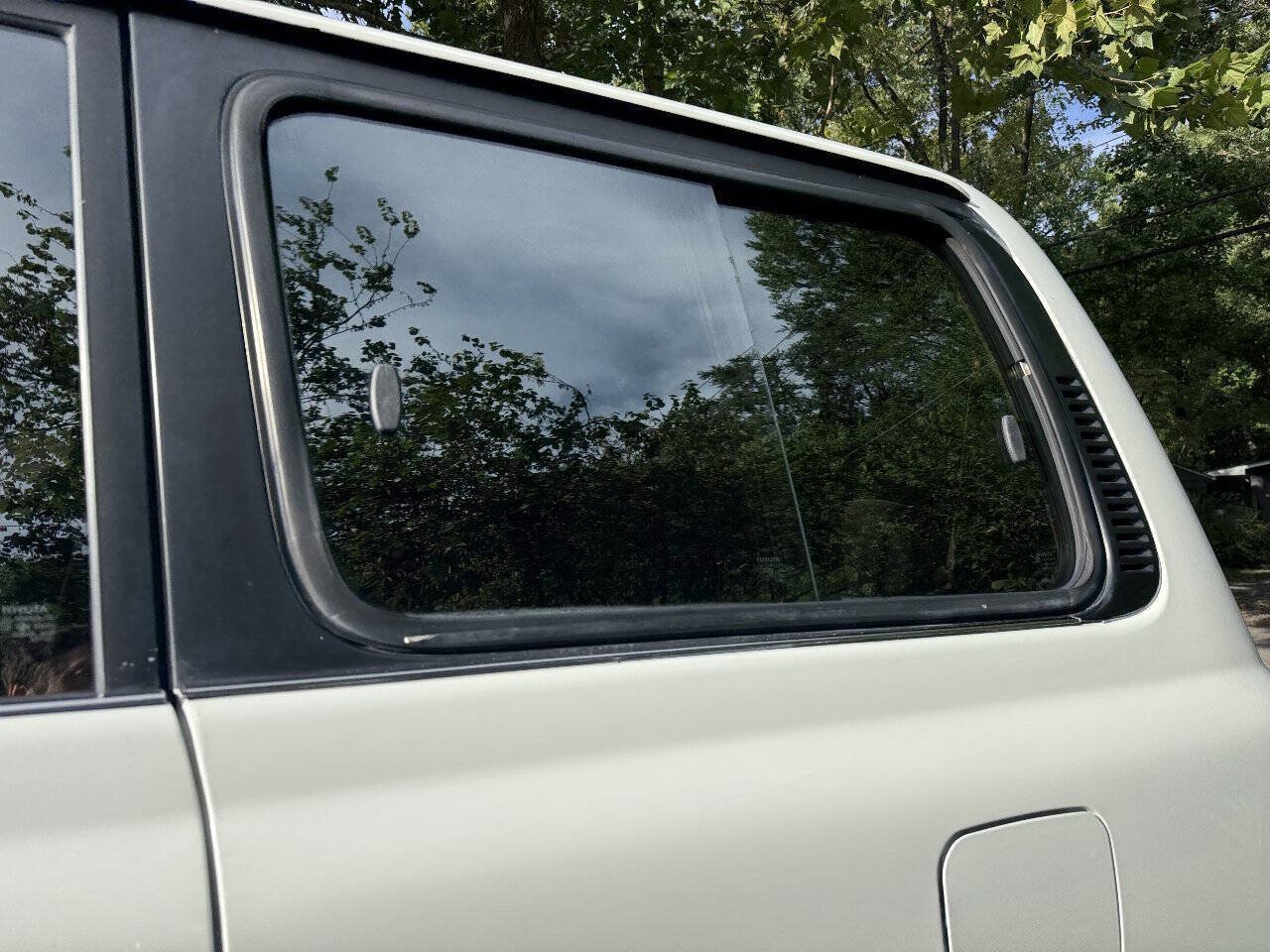 Used 1993 Toyota Land Cruiser AWD/4WD image 23
