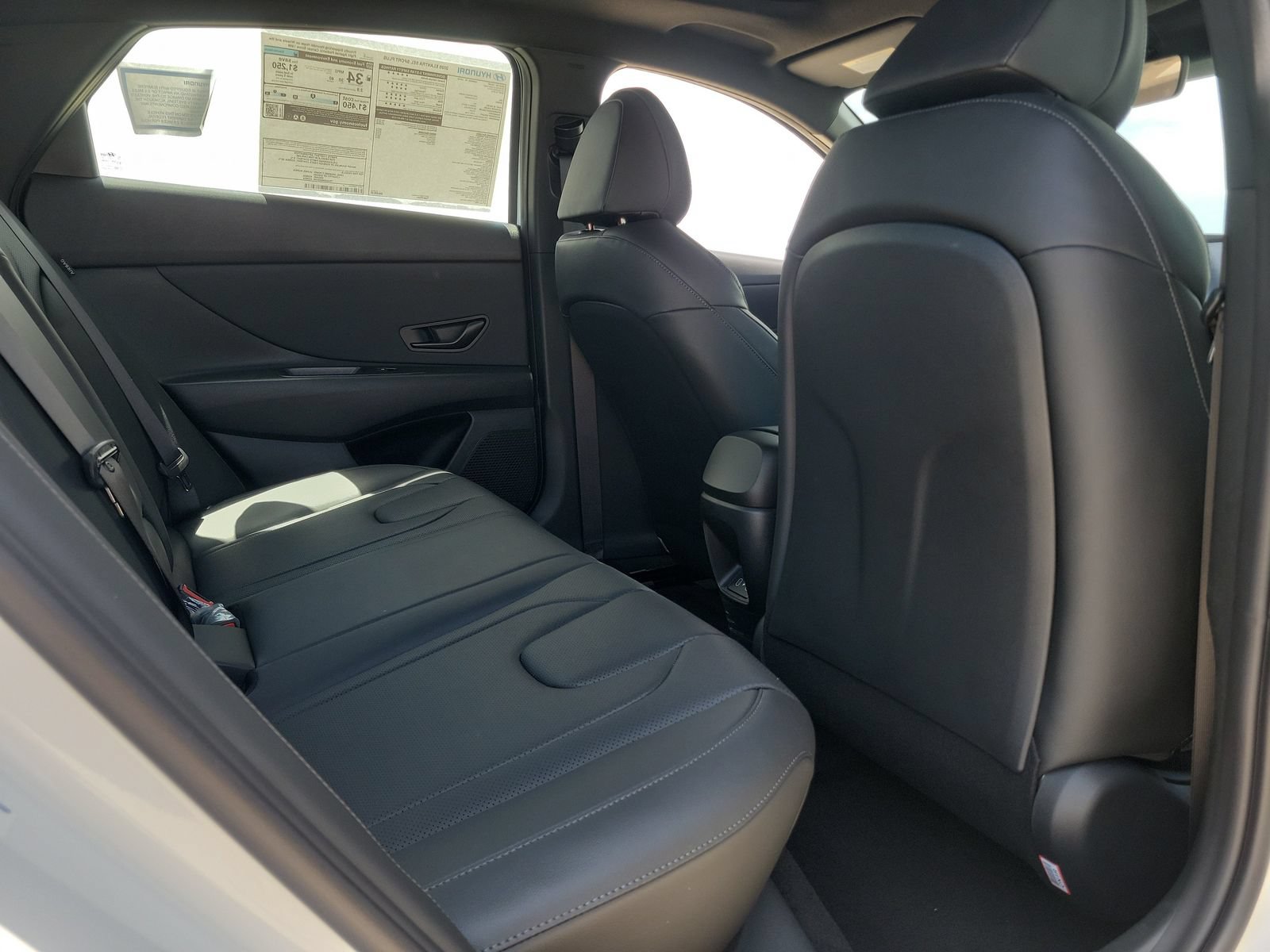 New 2026 Hyundai Elantra SEL Sport FWD image 18