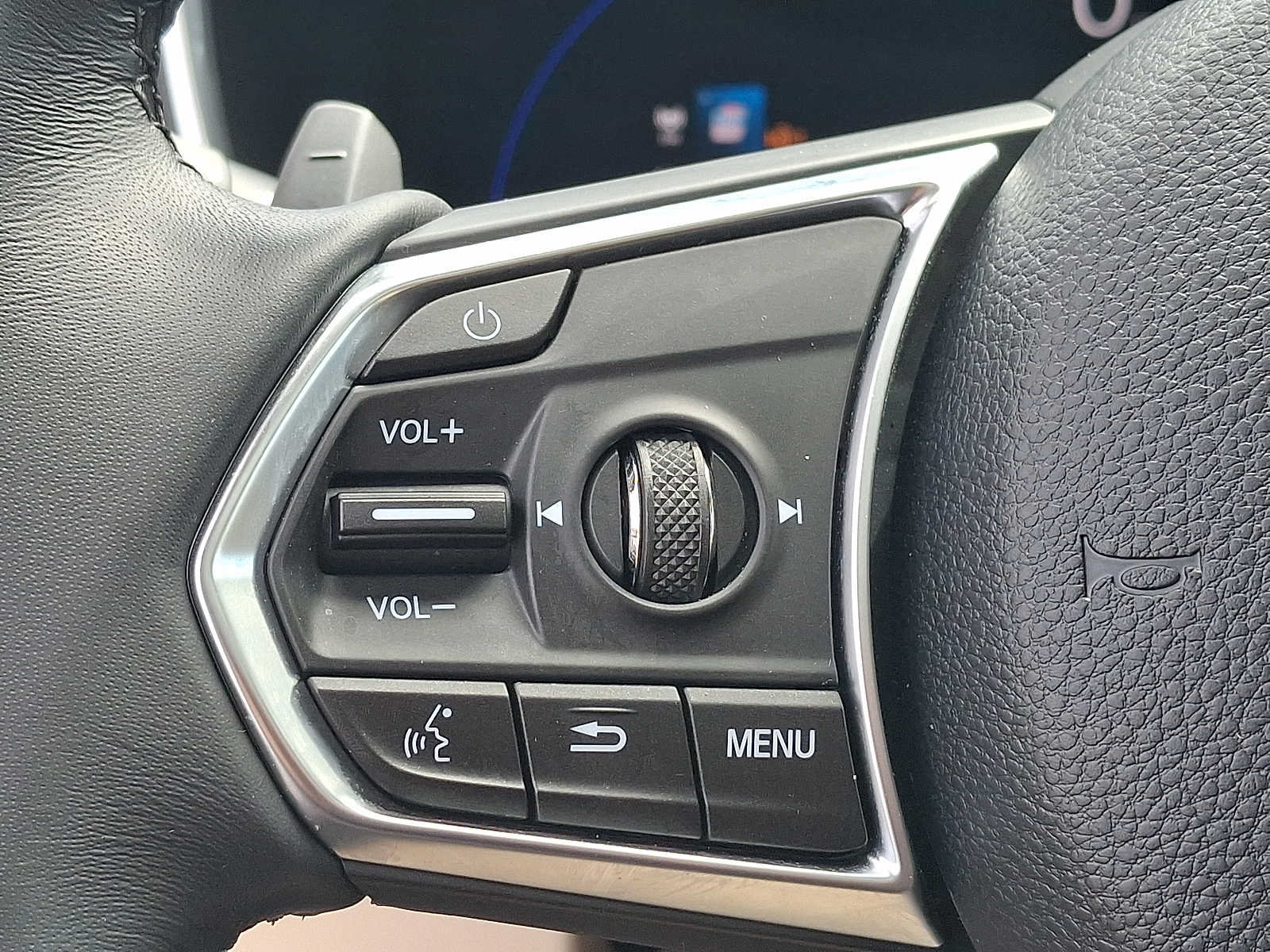 Certified 2026 Acura MDX w/ Technology Package FWD image 22