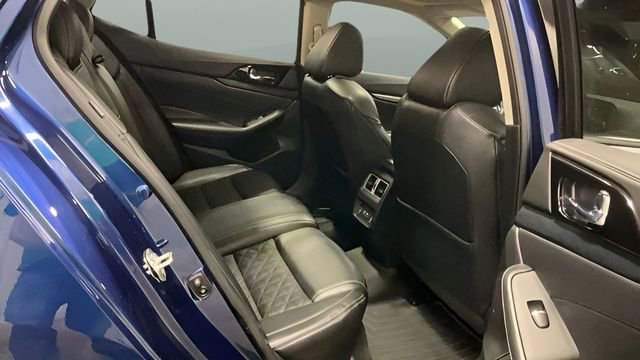 Used 2021 Nissan Maxima Platinum image 29