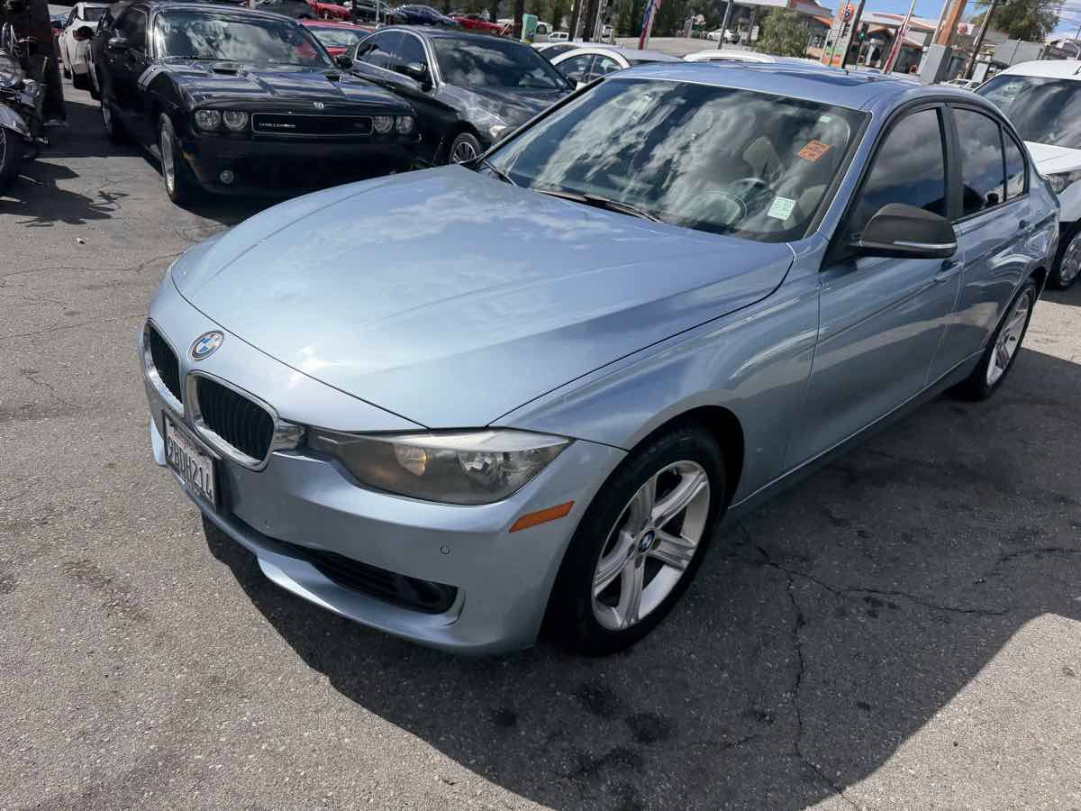 Used 2012 BMW 328i Sedan RWD image 3