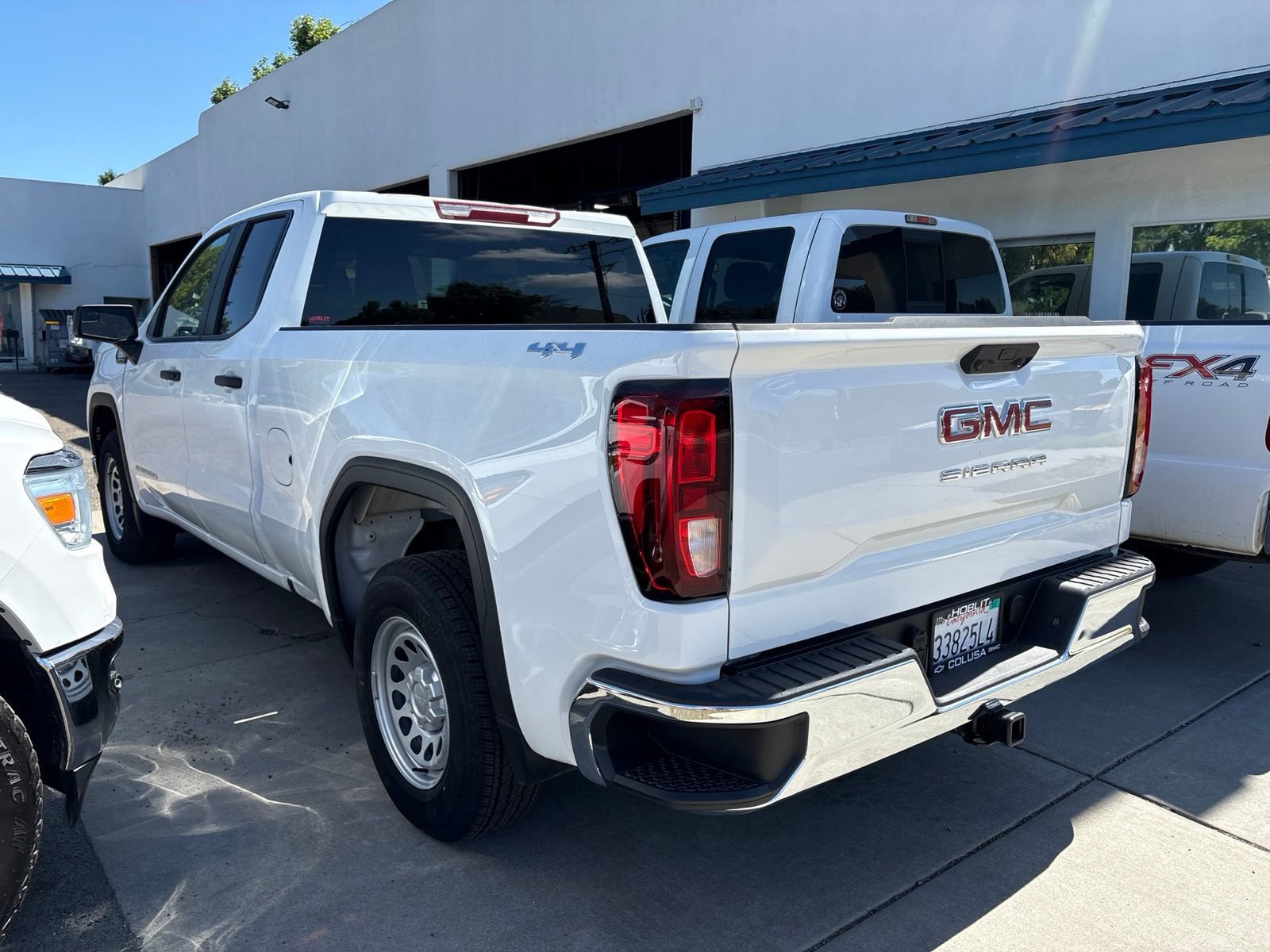Used 2025 GMC Sierra 1500 Pro w/ Pro Value Package AWD/4WD image 3