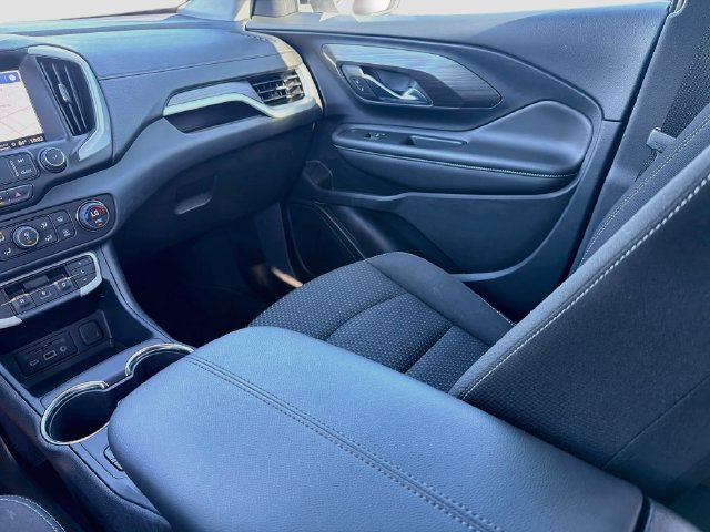 Used 2023 GMC Terrain SLE w/ Driver Convenience Package FWD image 25