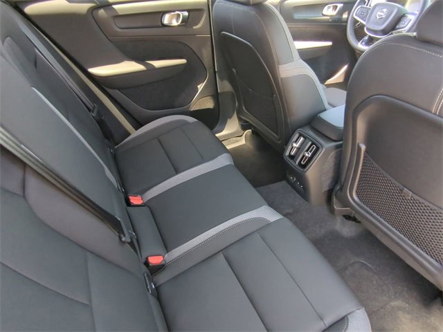 New 2025 Volvo EX40 Core w/ Climate Package image 15