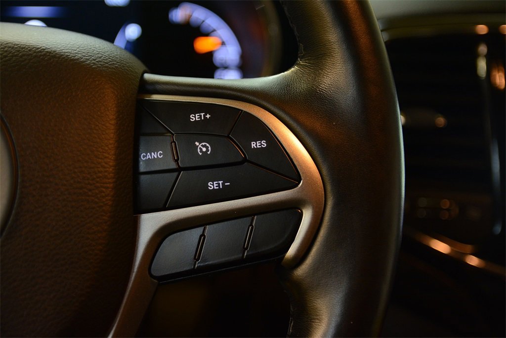 Used 2022 Jeep Grand Cherokee Laredo E w/ Security & Convenience Group image 18