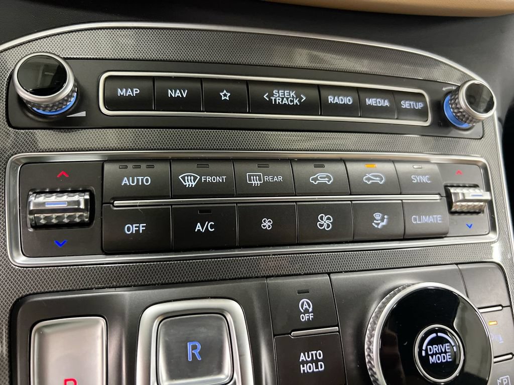 Used 2023 Hyundai Santa Fe Calligraphy w/ Cargo Package FWD image 17