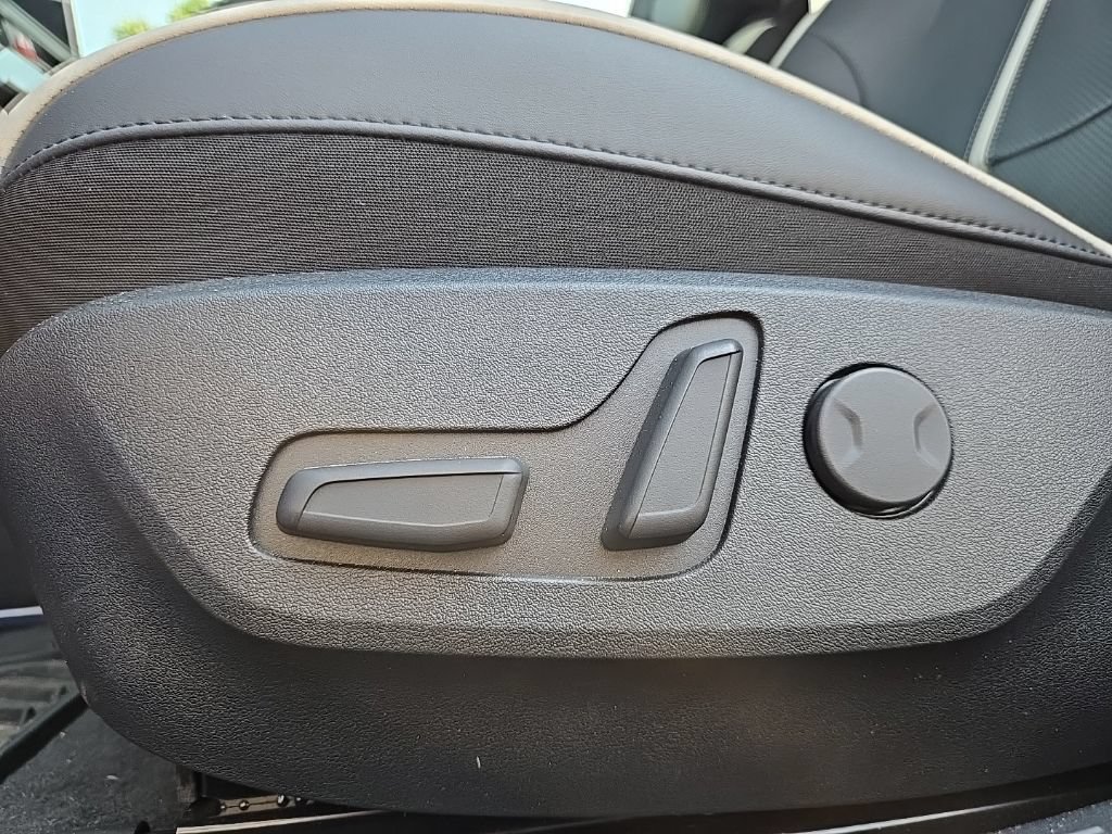 Certified 2025 Kia EV6 GT-Line AWD/4WD image 34