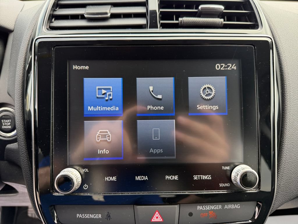 Used 2024 Mitsubishi Outlander Sport SE AWD/4WD image 19